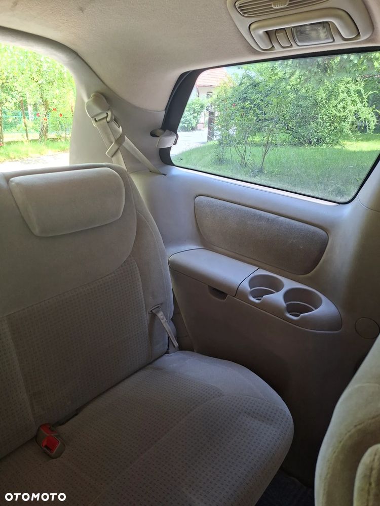 Toyota Sienna - 14