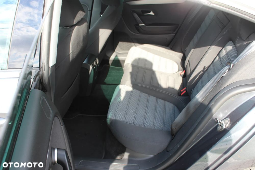 Volkswagen Passat CC 1.8 TSI - 11