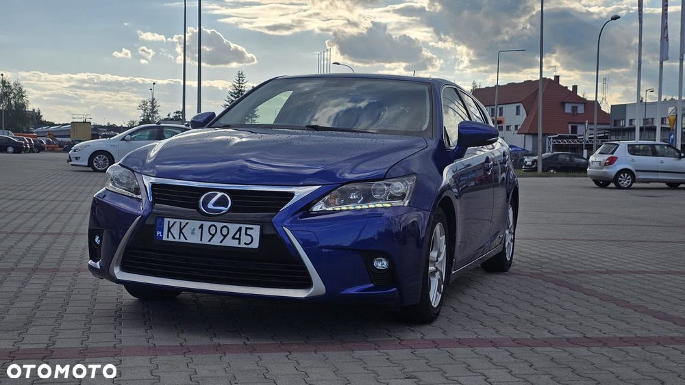 Lexus CT - 3