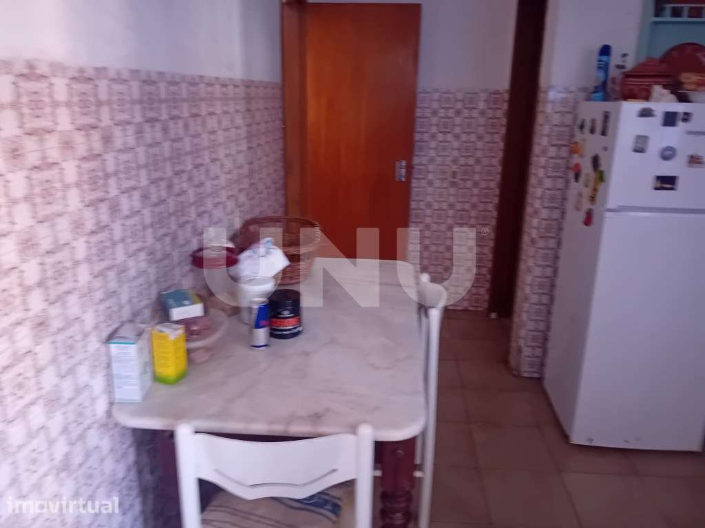 Moradia T3 para remodelar - Grande imagem: 5/14