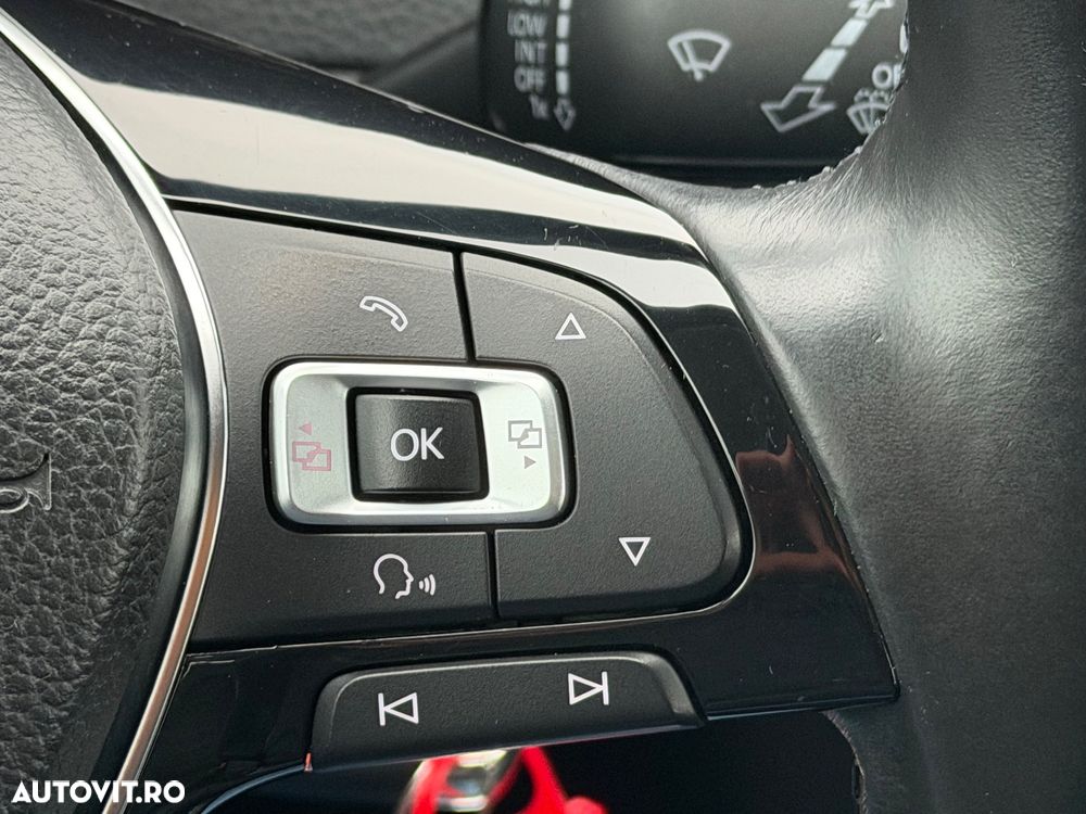 Volkswagen Golf - 15