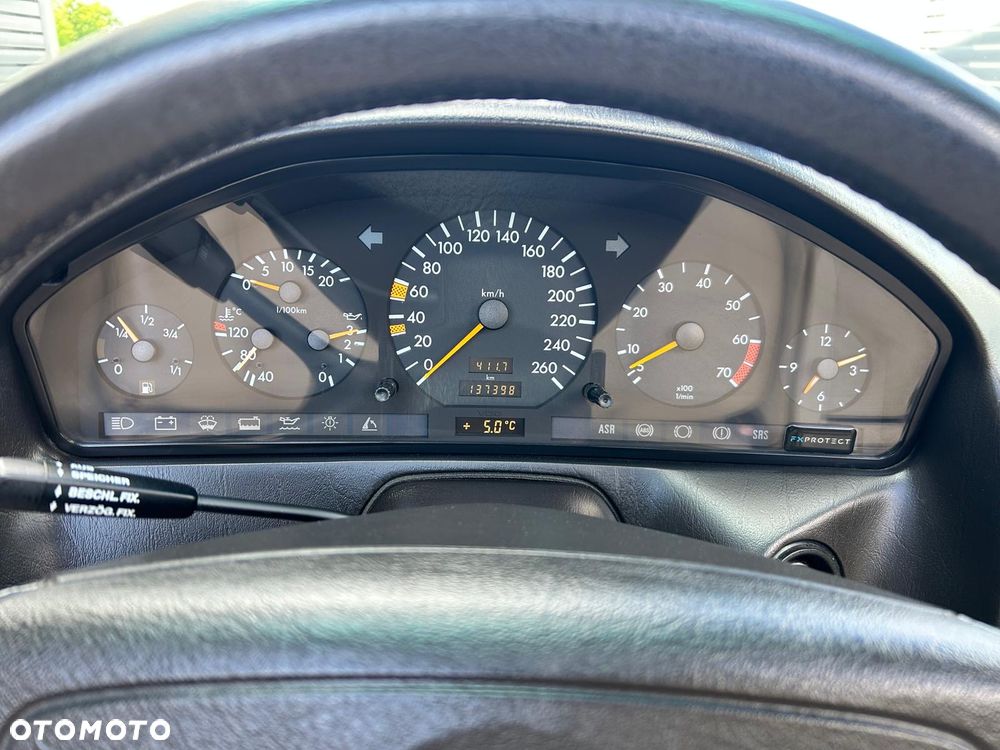 Mercedes-Benz SL - 10