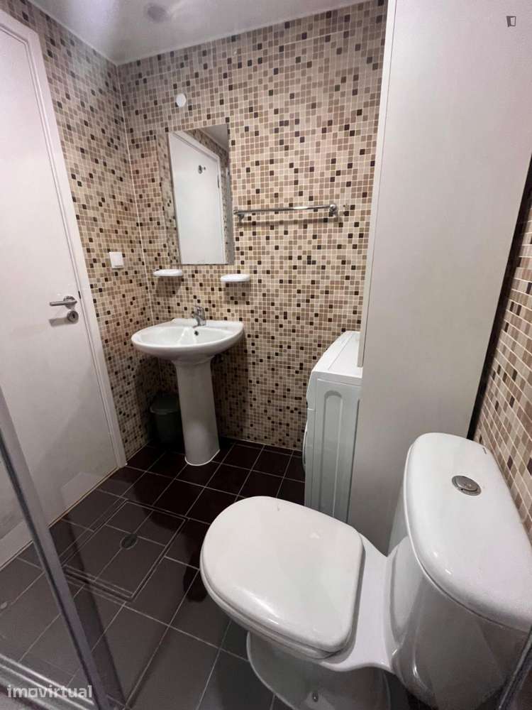 Estúdio - localizado em Baixa Coimbra - Grande imagem: 5/33
