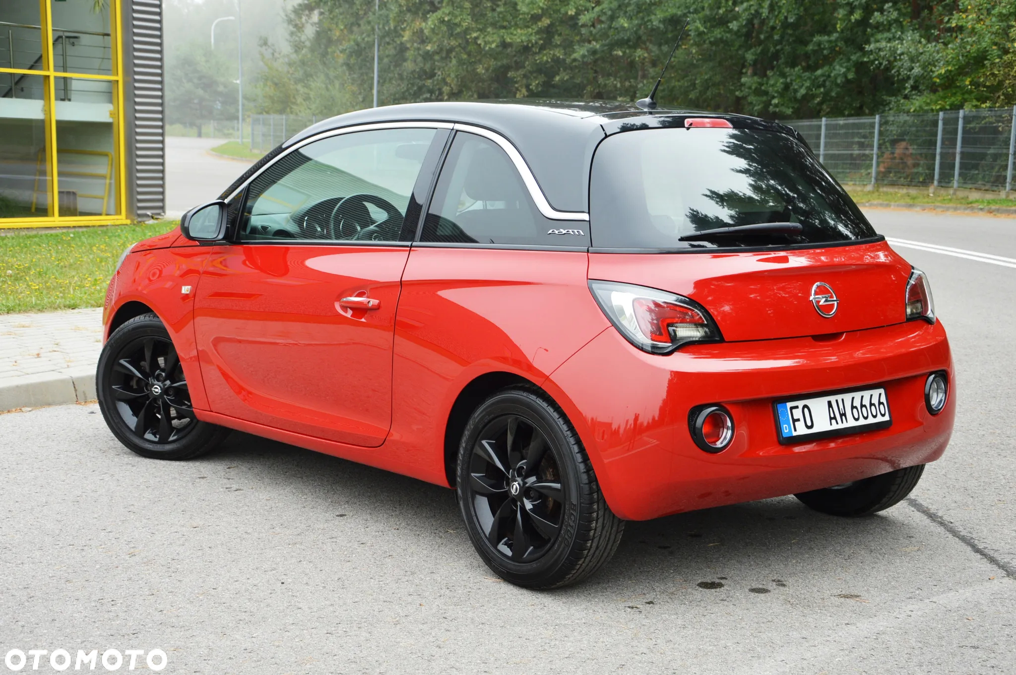 Opel Adam 1.2 Black Jack S&S - 14