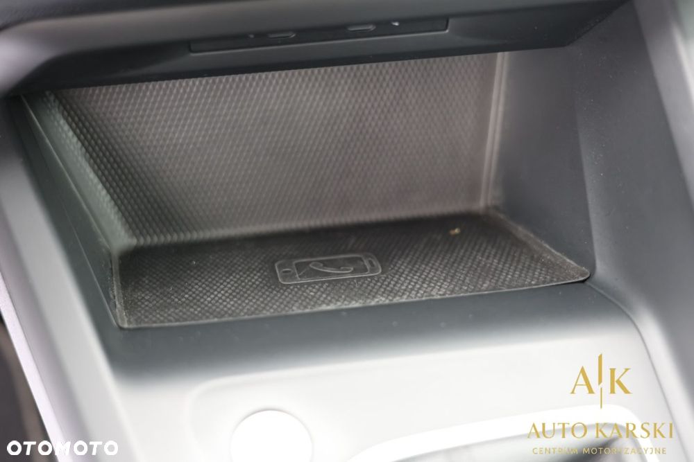 Volkswagen Golf - 29