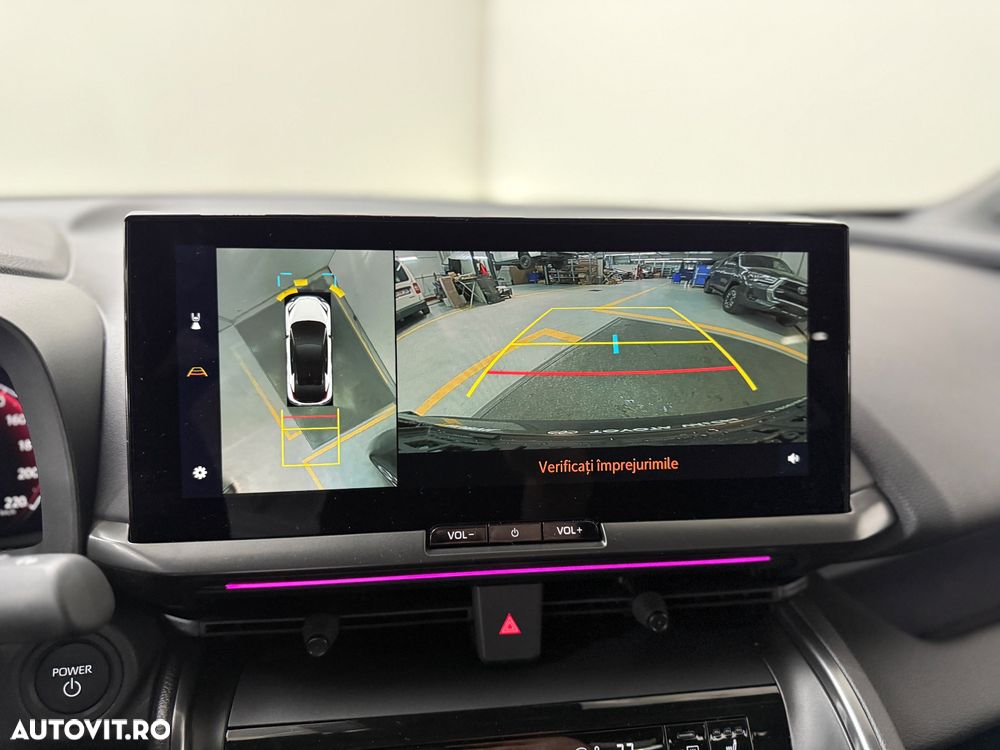 Toyota C-HR 2.0 HEV 197 CP 4x2 CVT Luxury - 24