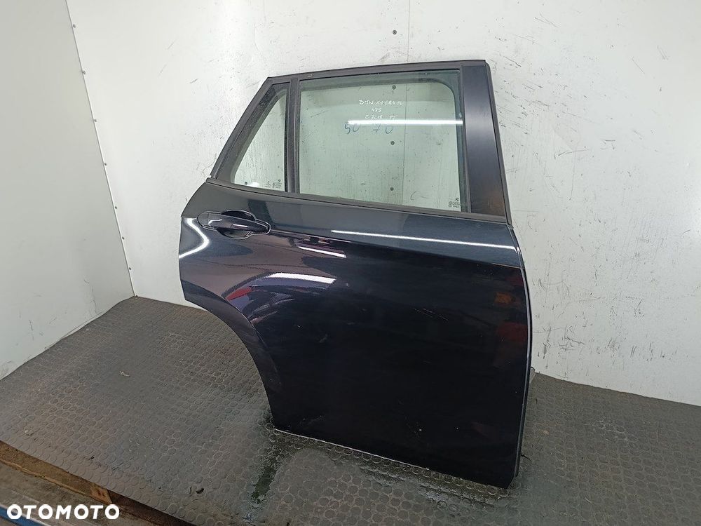 DRZWI TYŁ PRAWY  BMW X1 E84 FL 475 2.0 D - 6