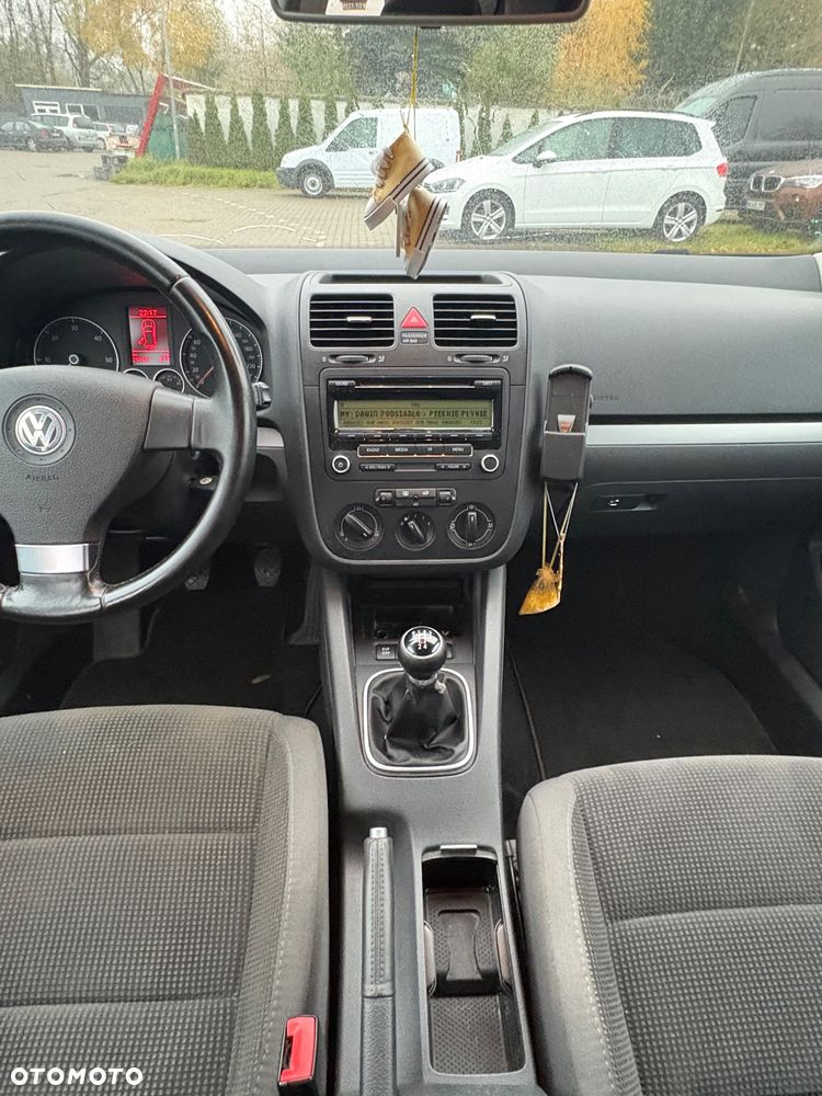 Volkswagen Golf - 16
