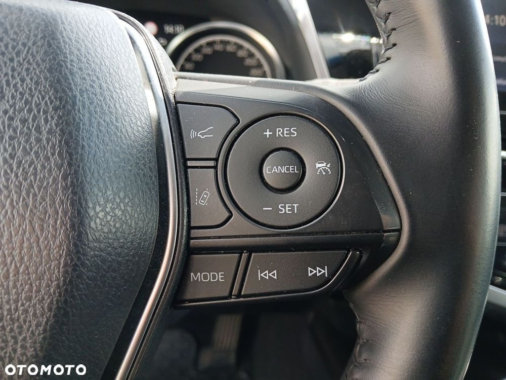 Toyota Camry 2.5 Hybrid Comfort CVT - 30