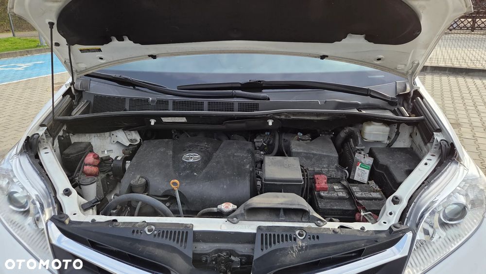 Toyota Sienna - 38