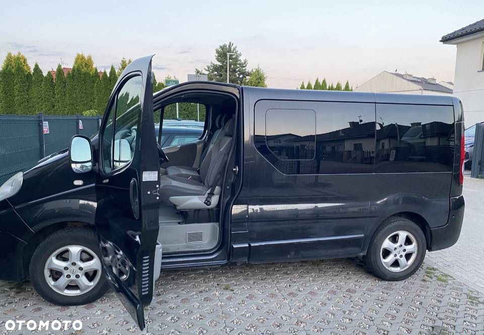 Opel Vivaro - 8