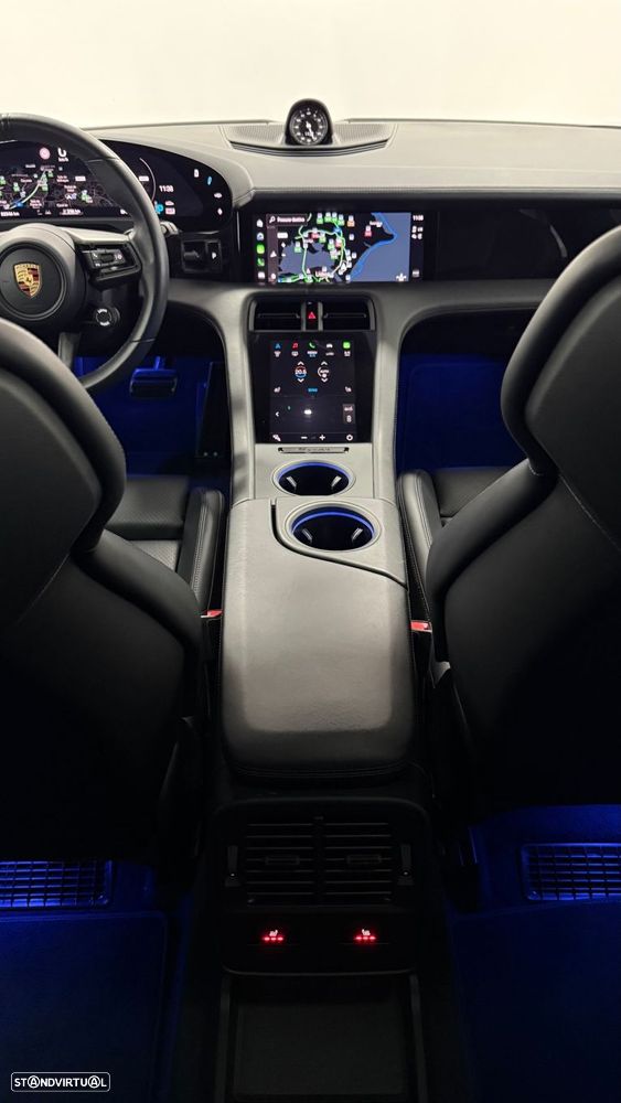 Porsche Taycan Sport Turismo GTS - 22