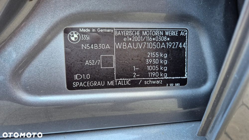 BMW Seria 3 335i - 33