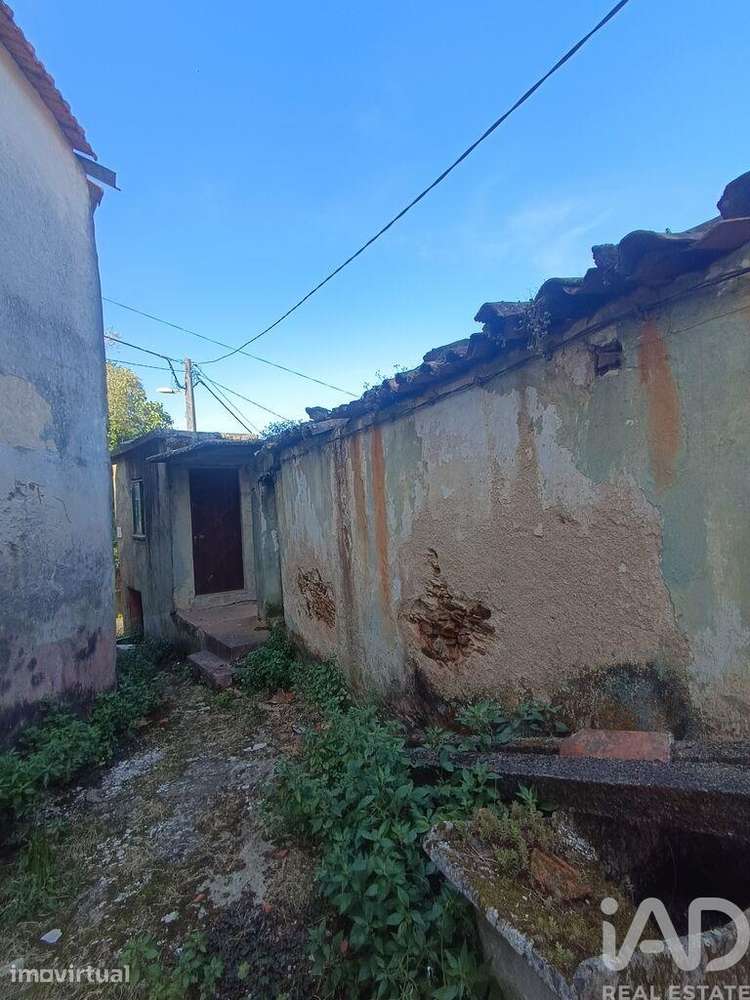 Moradia em gaveto T4 em Torres do Mondego de 92 m2 - Grande imagem: 2/3