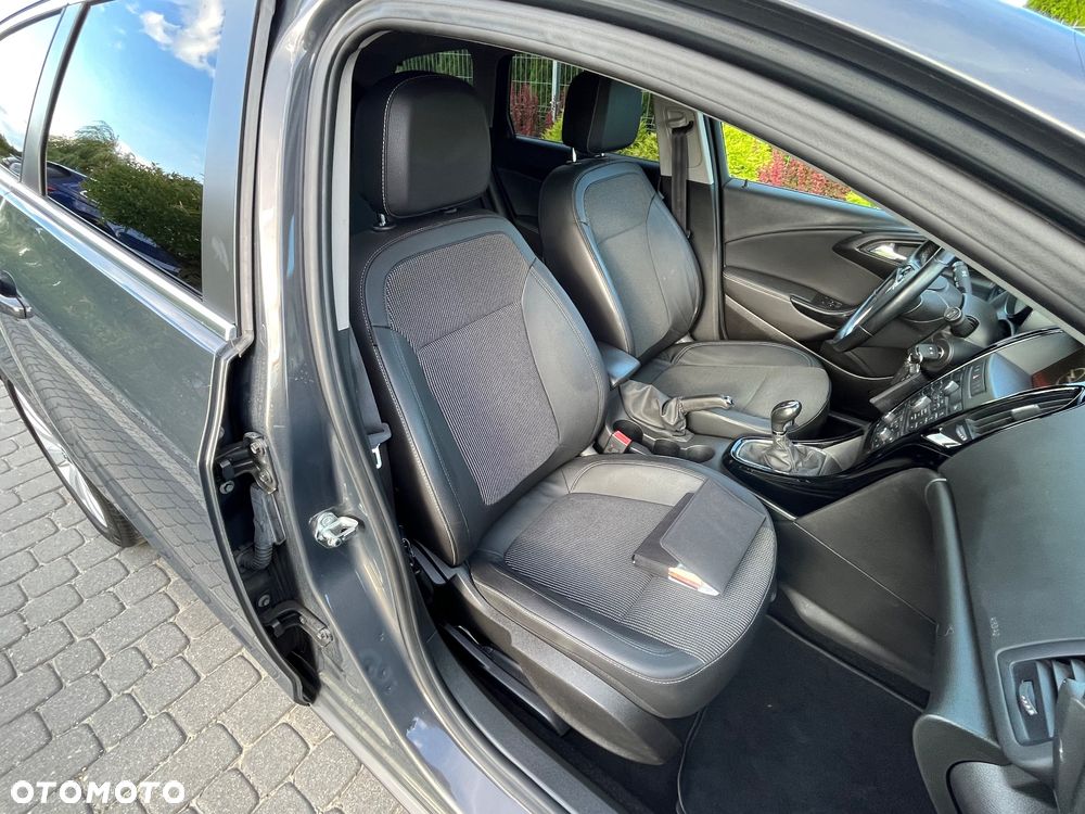 Opel Astra 1.4 Turbo Active - 12
