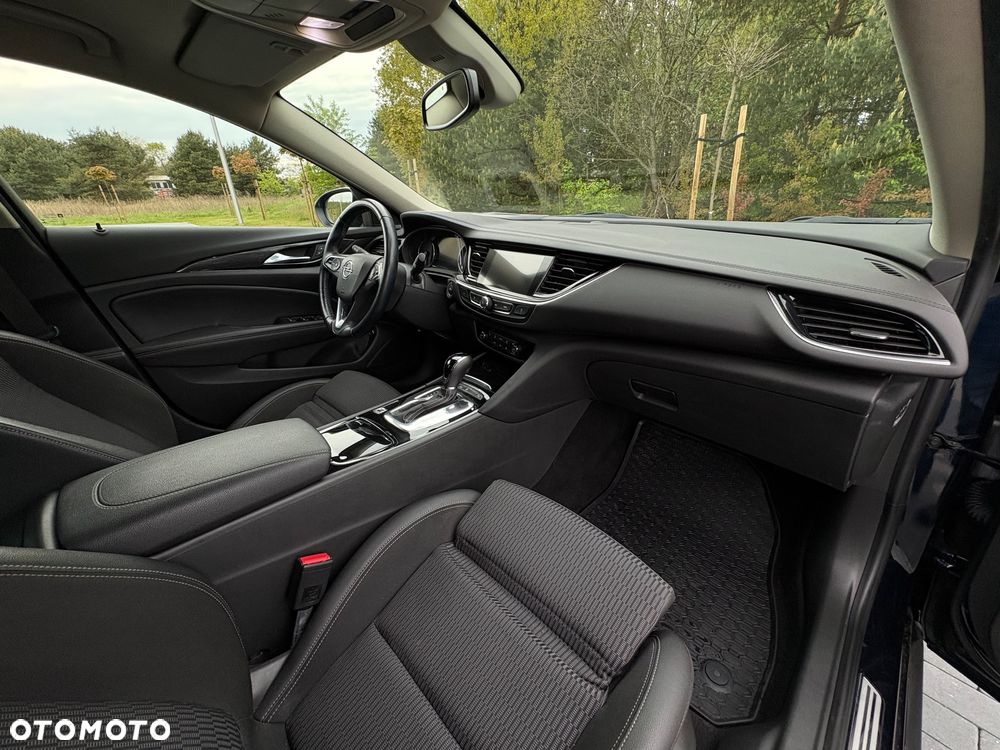 Opel Insignia - 30