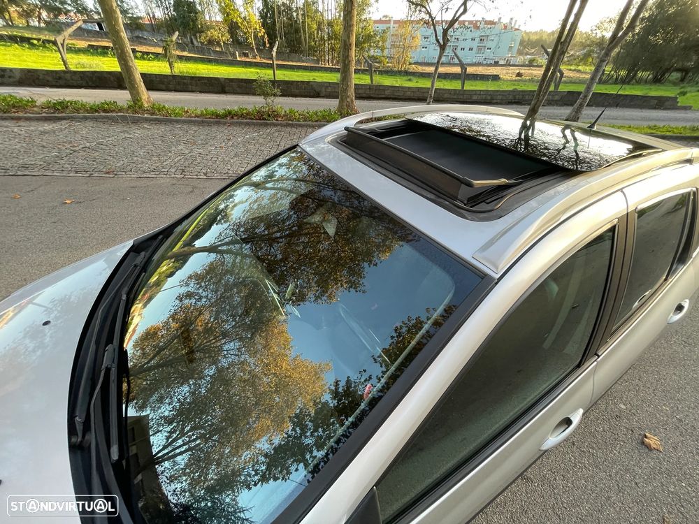 Renault Clio Break 1.5 dCi Dynamique S - 2