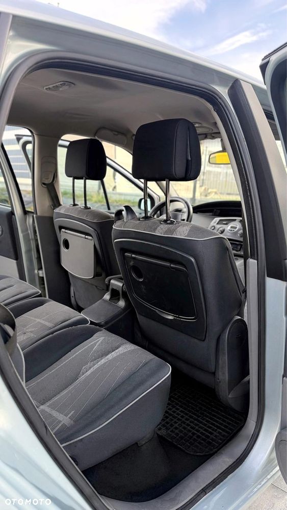 Renault Scenic - 10