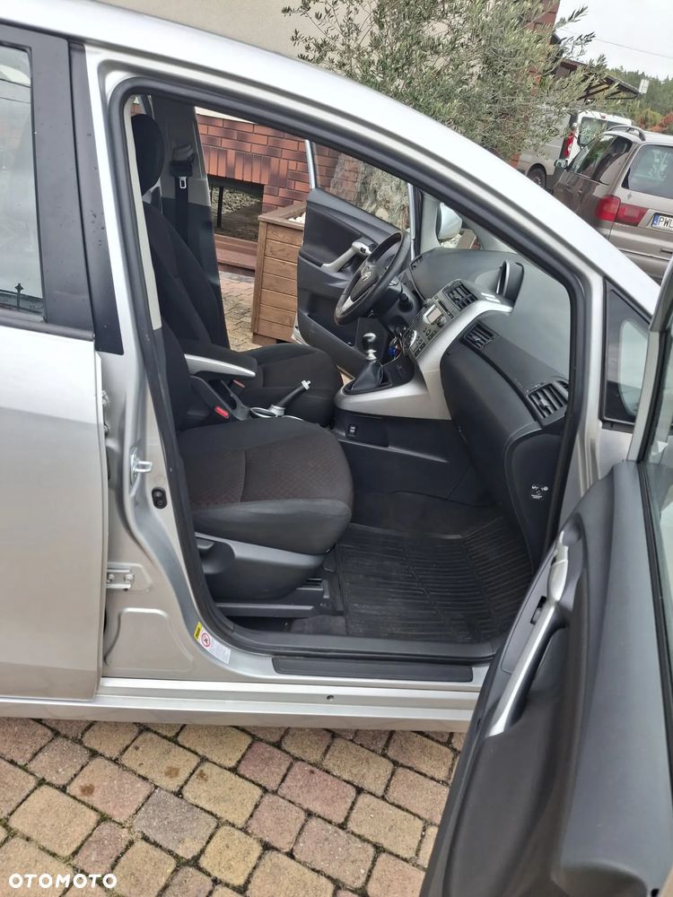 Toyota Verso 2.0 D-4D - 12