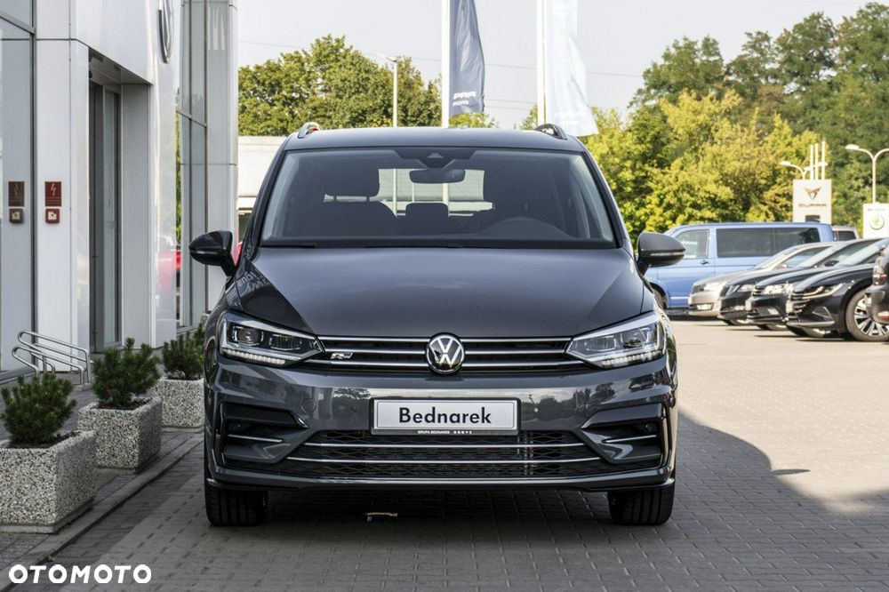 Volkswagen Touran - 4