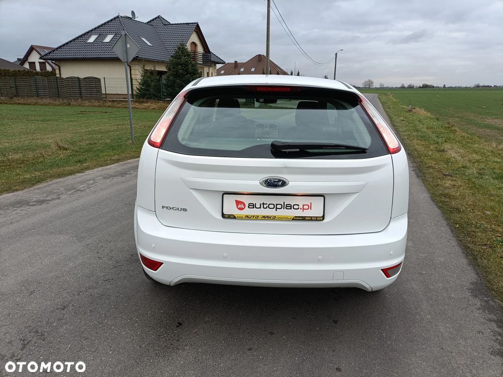 Ford Focus 1.4 16V Style - 24