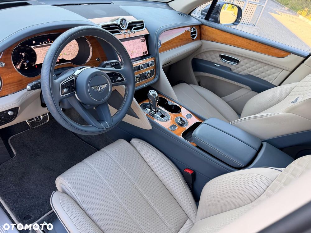 Bentley Bentayga - 16