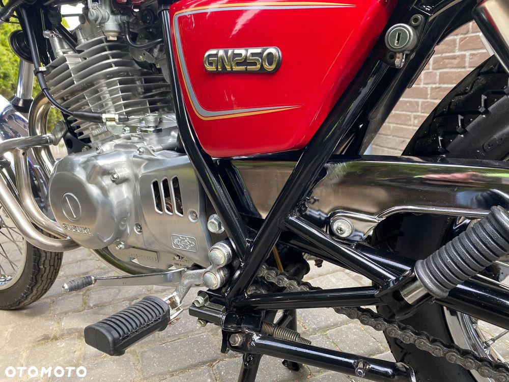 Suzuki GN - 13
