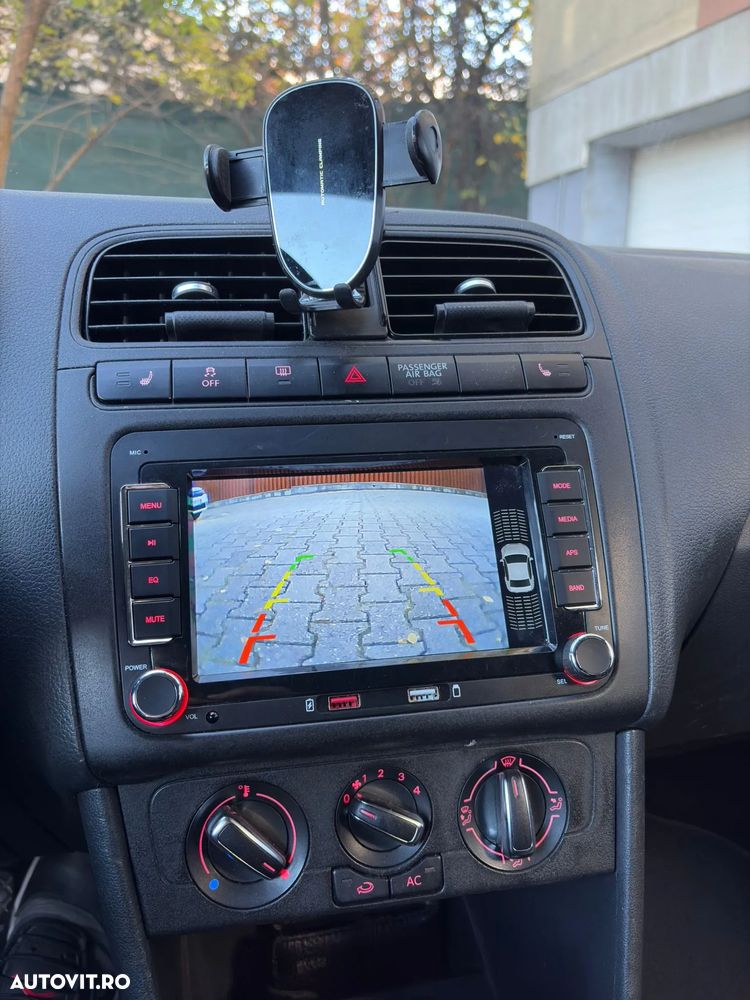 Volkswagen Polo - 13