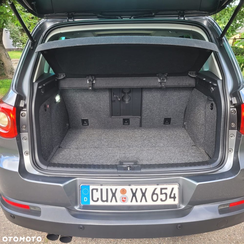 Volkswagen Tiguan - 19