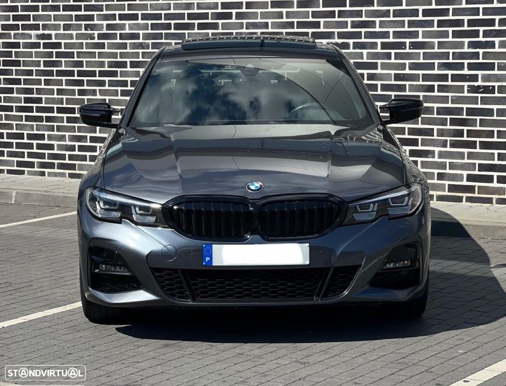 BMW 330 e iPerformance Pack M - 8