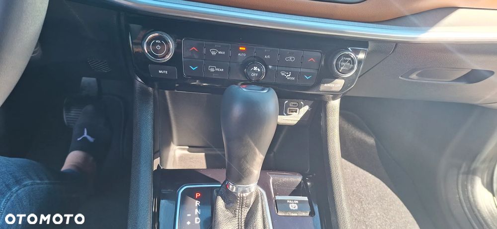 Jeep Compass - 26