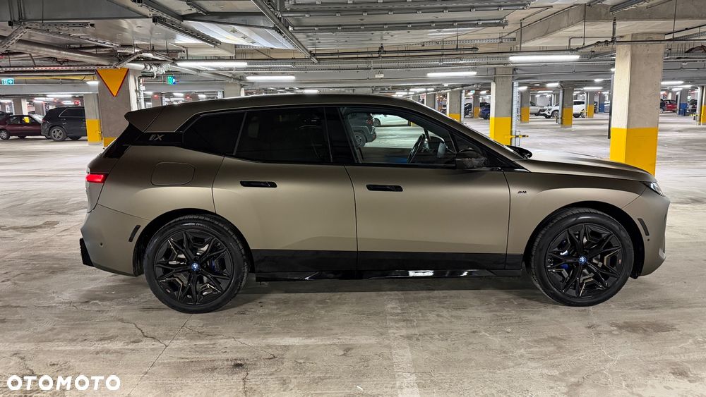 BMW iX M60 111.5kWh Signature - 18