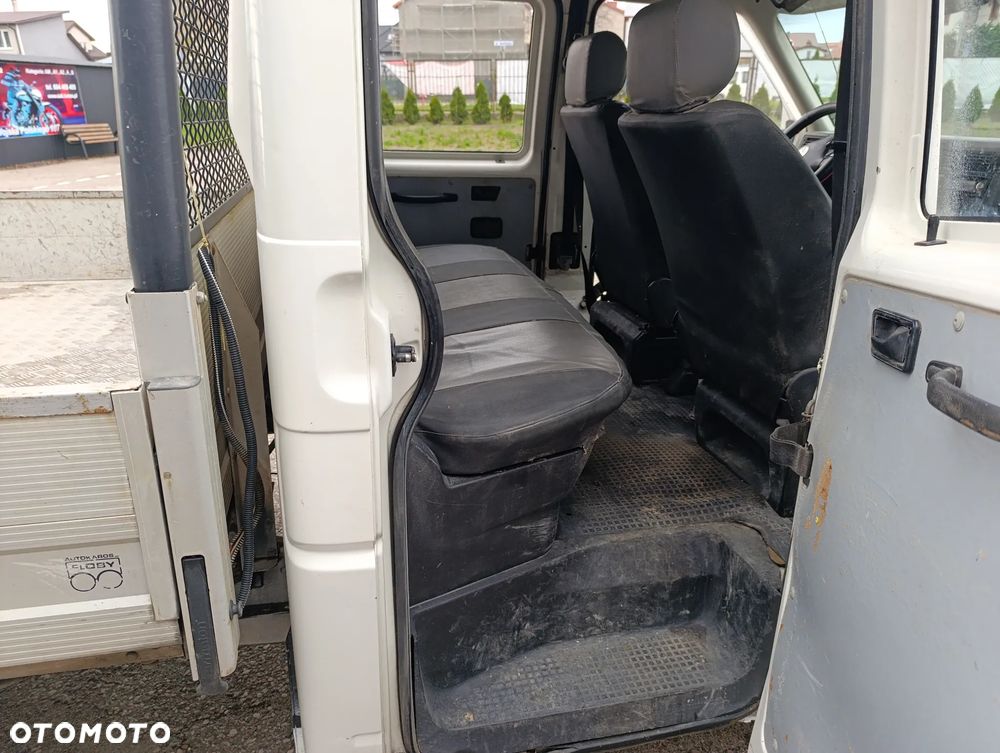 Volkswagen Transporter - 13