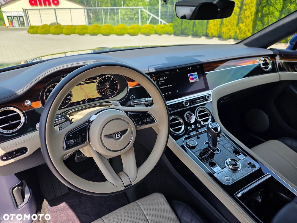 Bentley Continental GT - 13