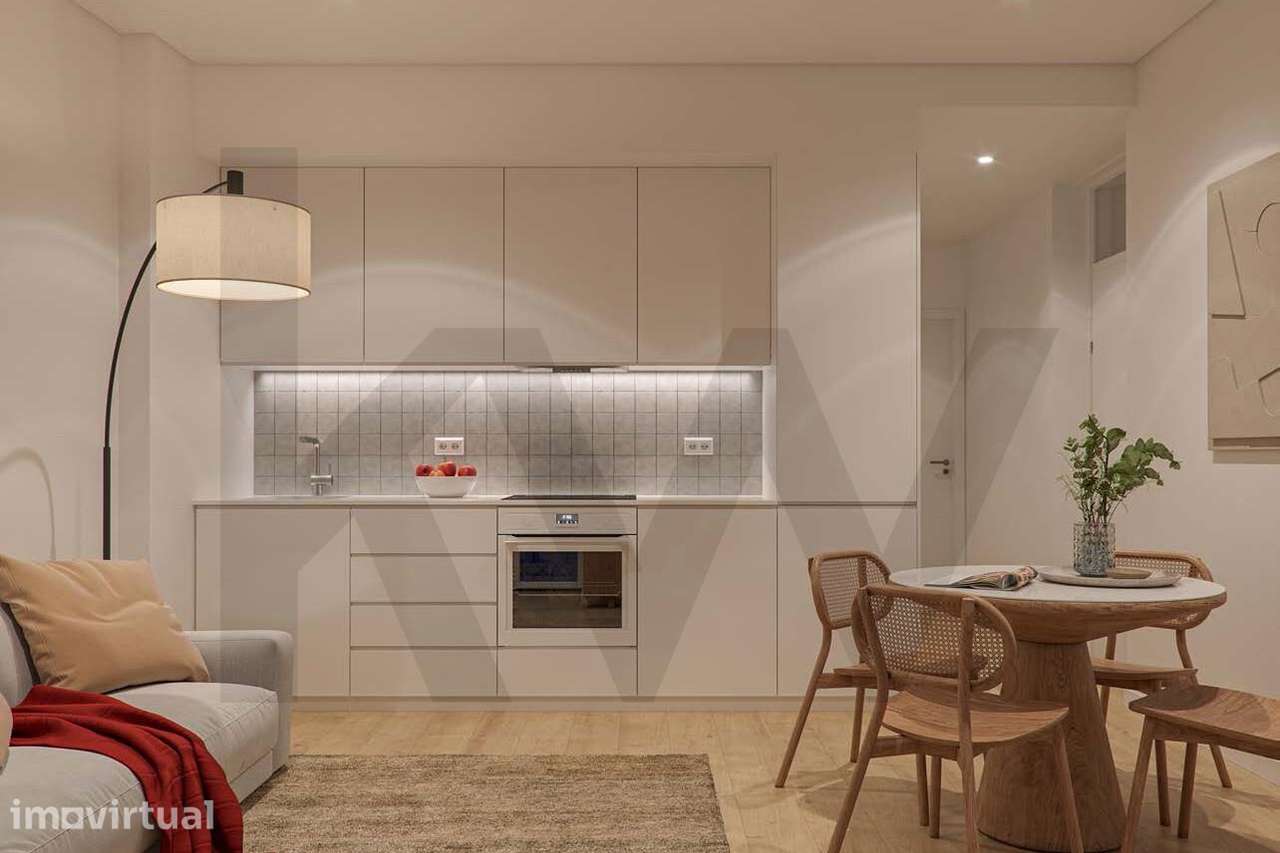 APARTAMENTO T2 NA GRAÇA, COM TERRAÇO PRIVADO E PISCINA - Grande imagem: 2/19