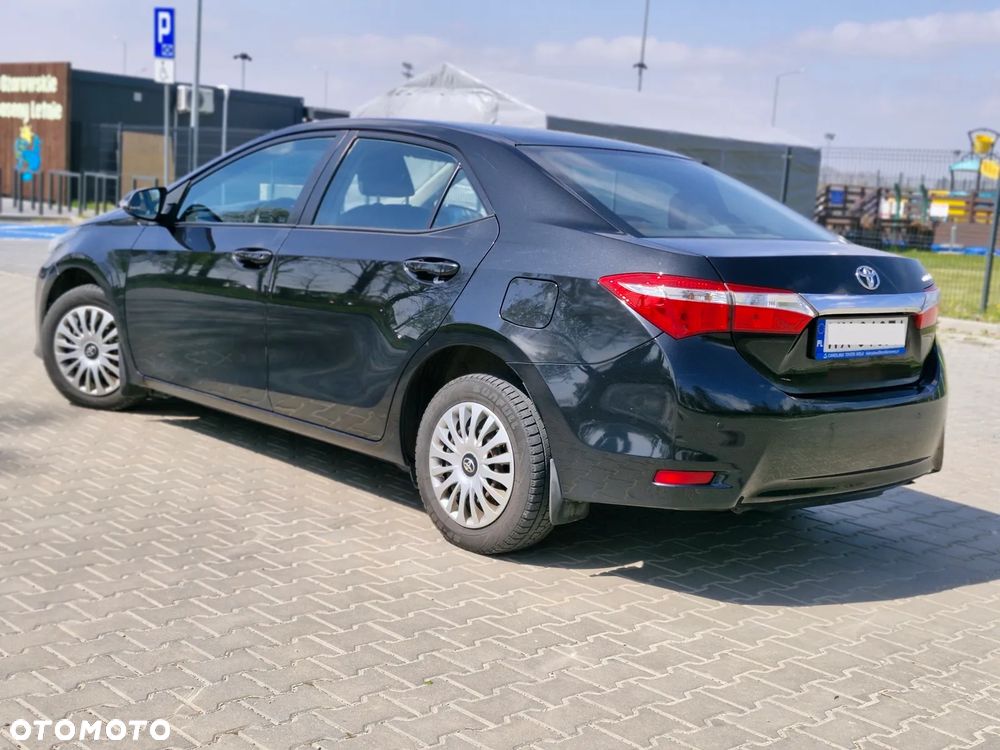 Toyota Corolla - 23
