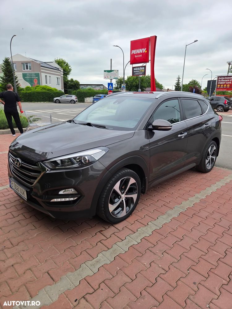 Hyundai Tucson 2.0 CRDI 4WD 6AT Premium+ - 16