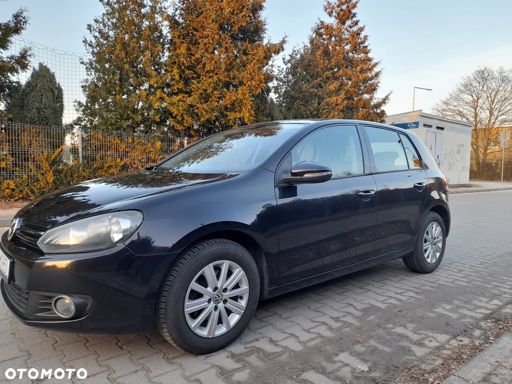 Volkswagen Golf - 1