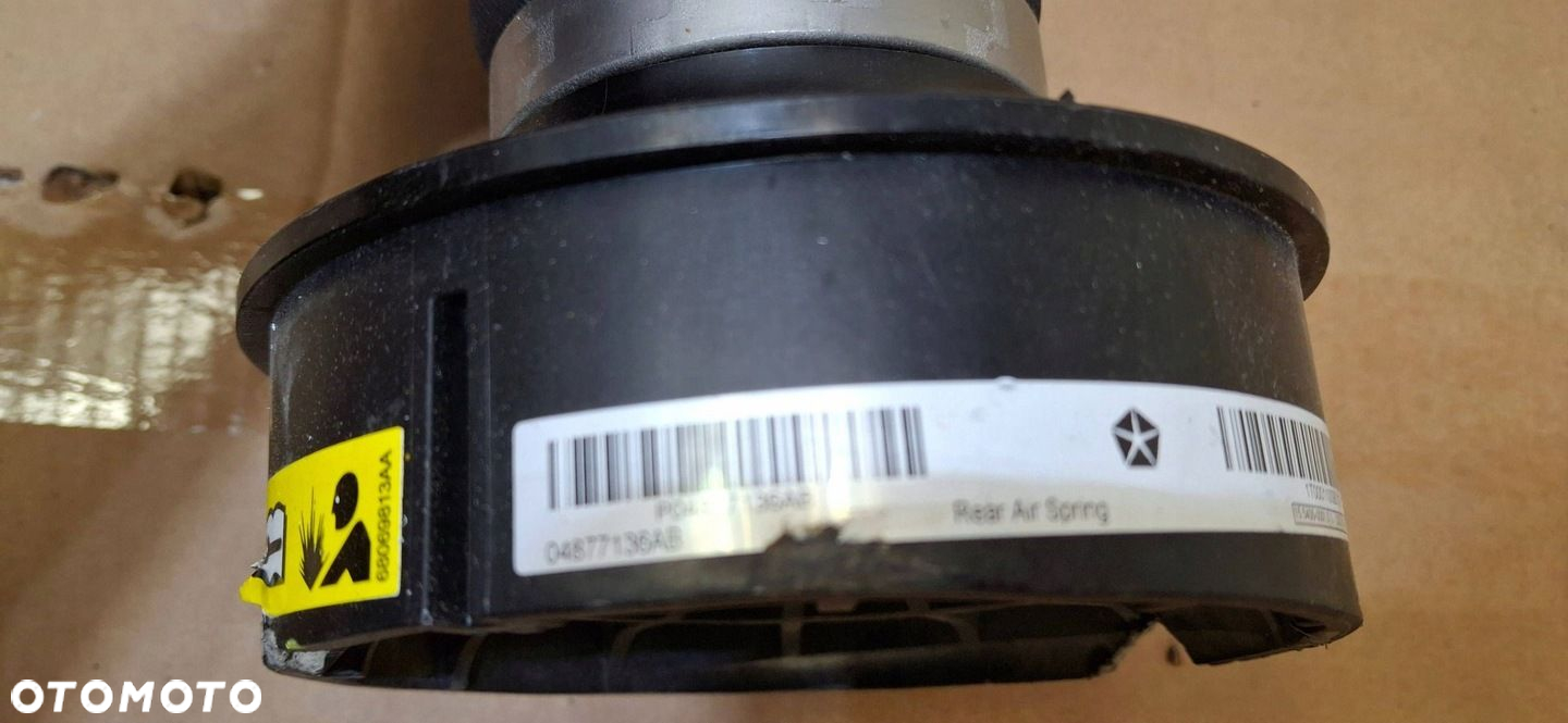 PODUSZKA MIECH ZAWIESZENIA TYŁ DODGE RAM 1500 2013-2017 rok P04877136AB - 6