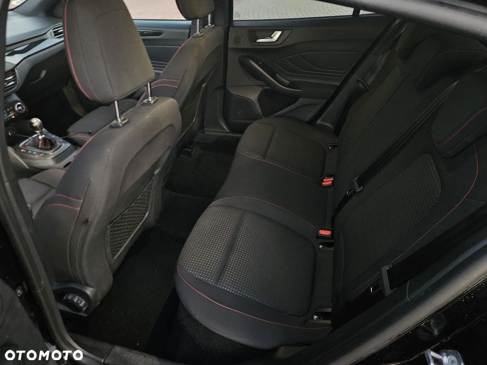 Ford Focus 1.0 EcoBoost ST-Line Red ASS - 10