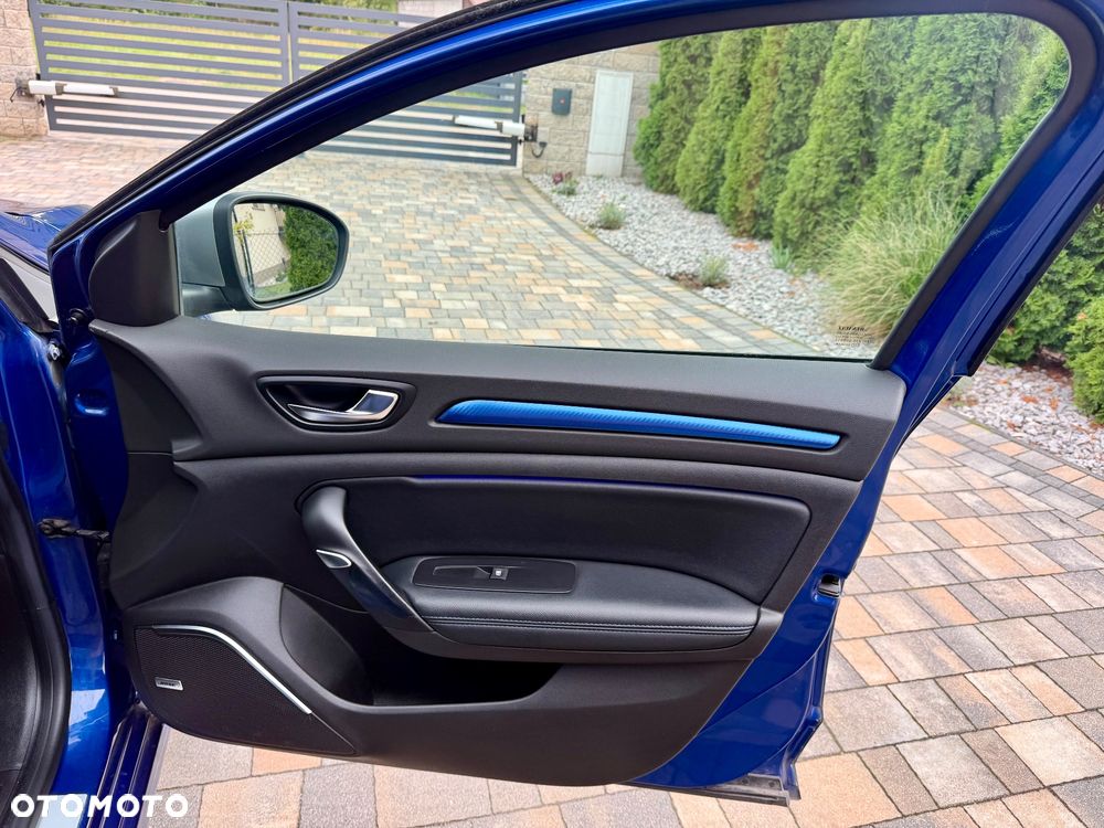 Renault Megane ENERGY TCe 205 EDC GT - 16
