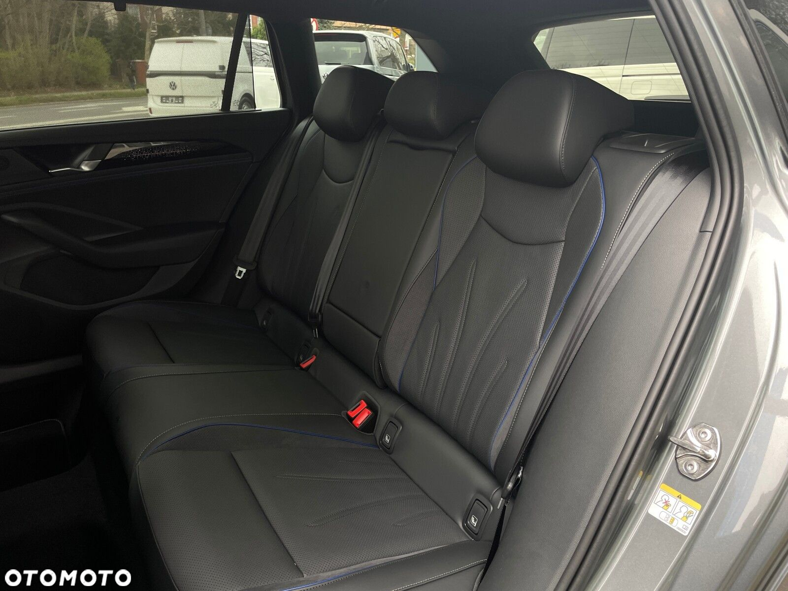 Volkswagen Passat - 26