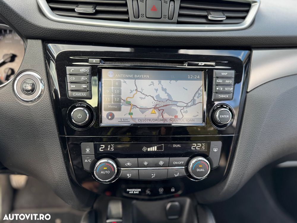 Nissan Qashqai 1.6 DIG-T TEKNA - 14