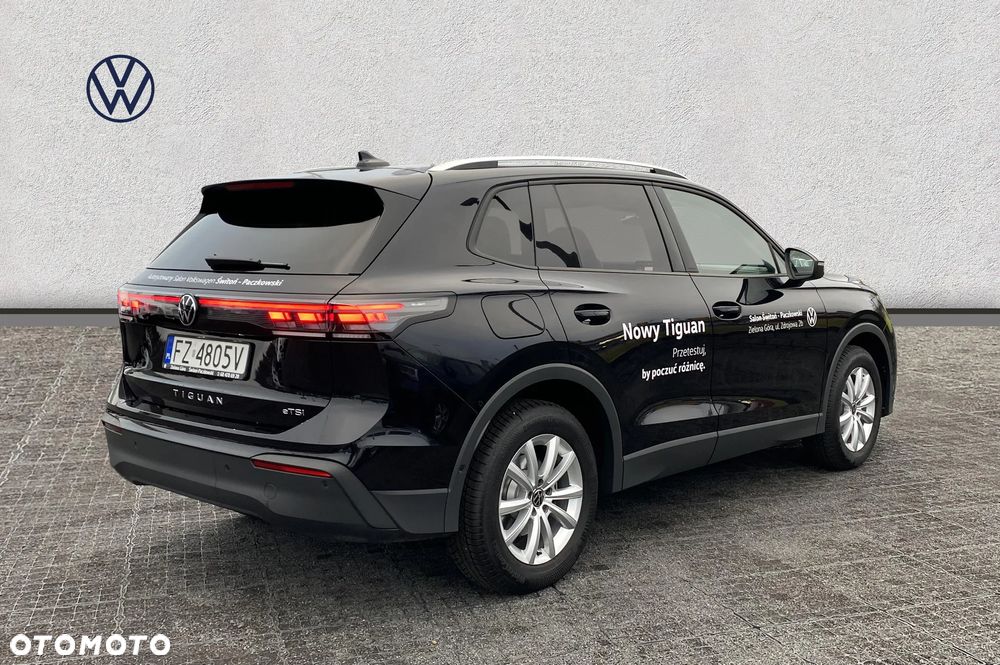 Volkswagen Tiguan - 5