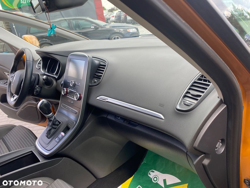 Renault Scenic - 12