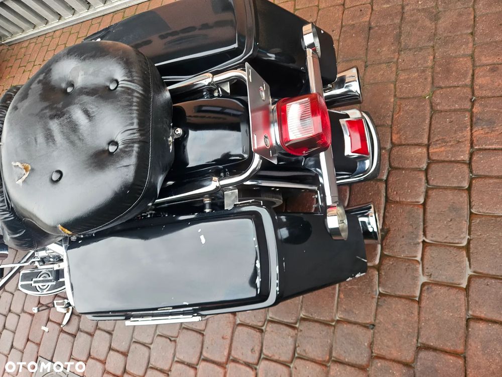 Harley-Davidson Touring Road King - 24