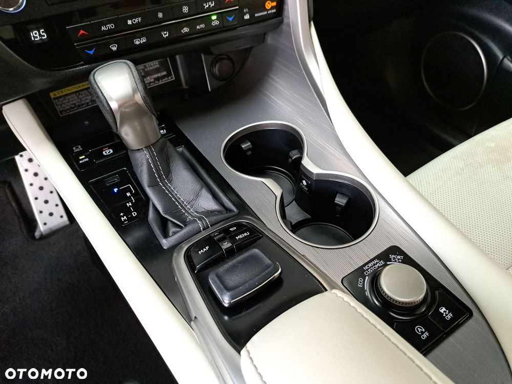 Lexus RX 200t / 300 F Sport - 31