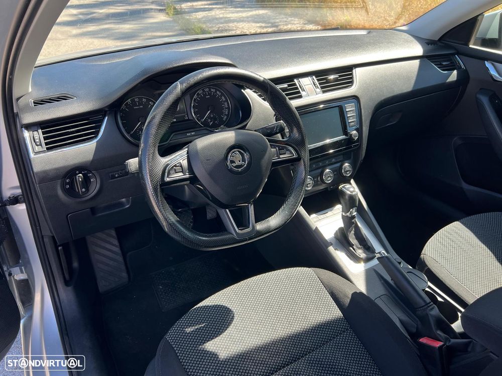Skoda Octavia Break 1.6 TDi Style DSG - 14