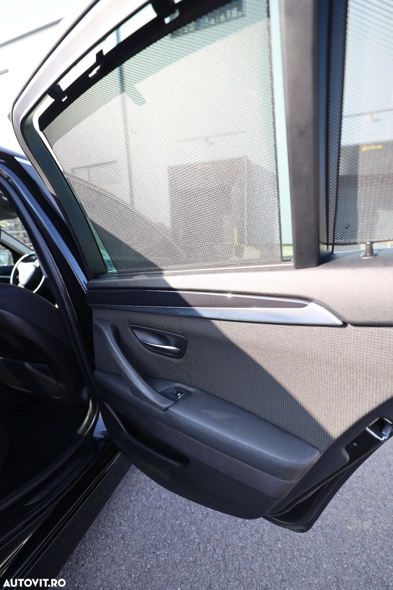 BMW Seria 5 520d xDrive AT - 12