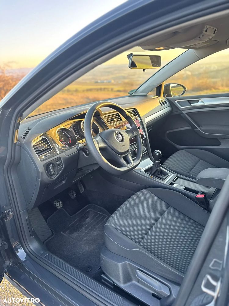 Volkswagen Golf 1.6 TDI (BlueMotion Technology) Comfortline - 13